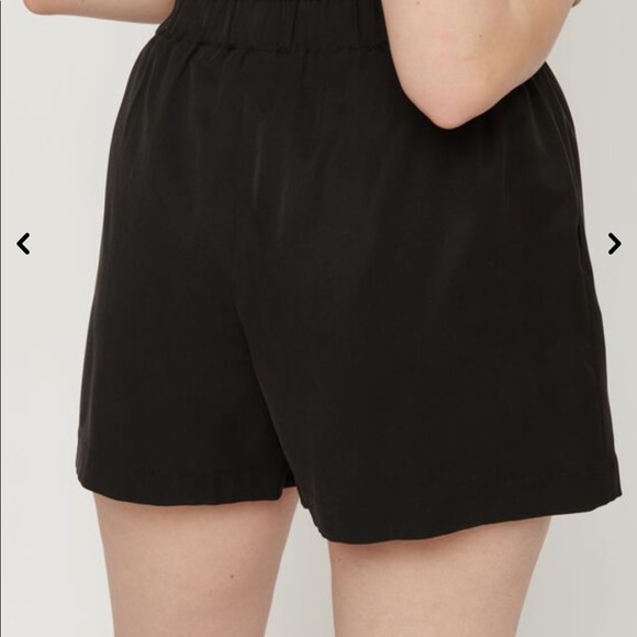 ❌SOLD❌ NWOT Dynamite Lola Pull on Short - Picture 2 of 7